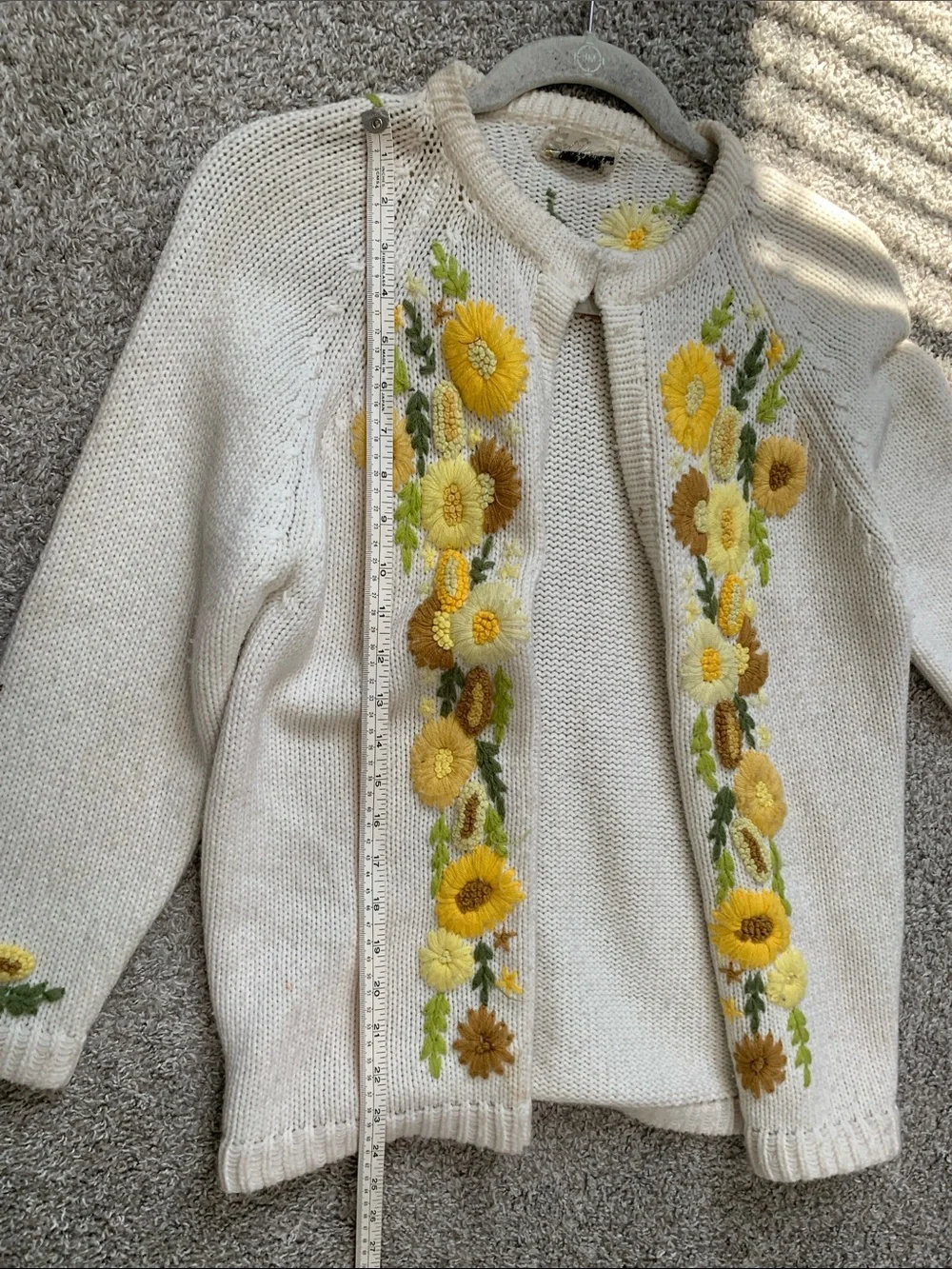Vintage Cream Floral Embroidered Open Front Cardigan Sweater - Picture 8 of 9